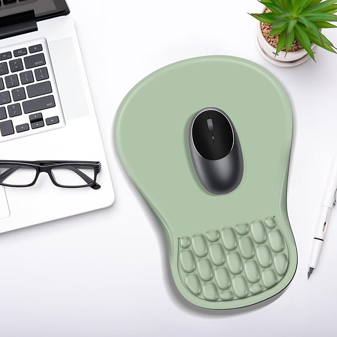 YIWEI Ergonomic Mouse Pad with Wrist Rest for Carpal Tunnel Pain Relief - Image 7