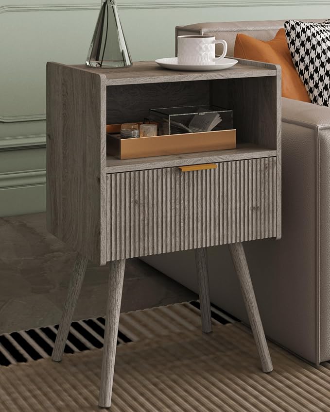 Veegle Nightstand,Modern Bedside Table with Storage Drawer and Open Wood Shelf, Accent Night Stand with Solid Wood Legs for Living Room, Bedroom and Small Spaces,Easy Assembly (Grey Oak) by Unknown
