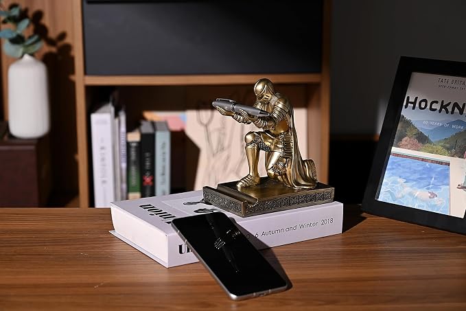 Windbreaker Soldier Knight Pen Holder Personalized Desk Accessory Bronze - Image 4