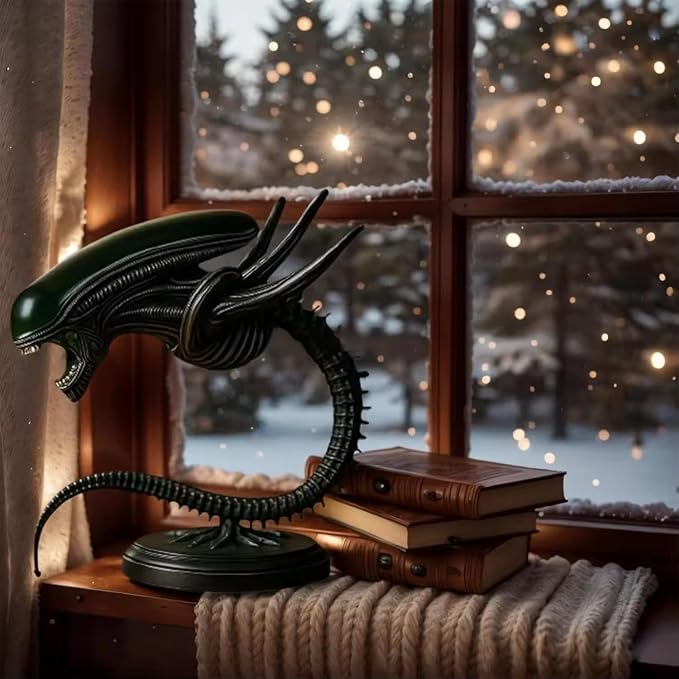 Alien Space Monster LED Desk Lamp 3D Resin Night Light for Sci-Fi Lovers, Alien Desk Lamp, Home Decorative Lighting; Horror Inspired Decorative Lamp for Desk, or Bedside Table (Modern) - Image 9
