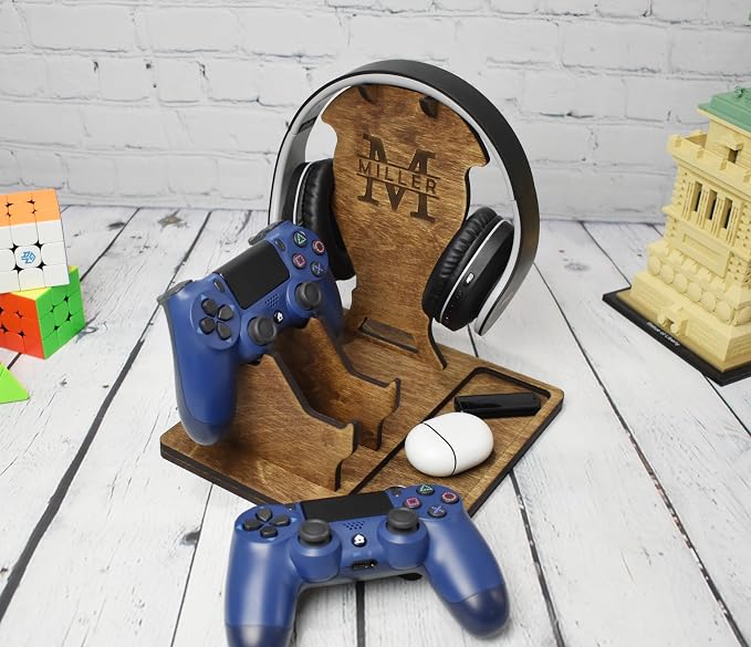Wooden Headphone and Controller Stand, Personalized Gift, Headset Stand, Headphone and Gaming Controller Holder, Christmas Gift for Gamers - Image 7