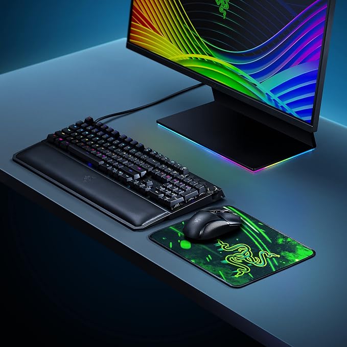 Razer Goliathus Speed (Small) Gaming Mousepad, Smooth Gaming Mat, Classic - Image 2